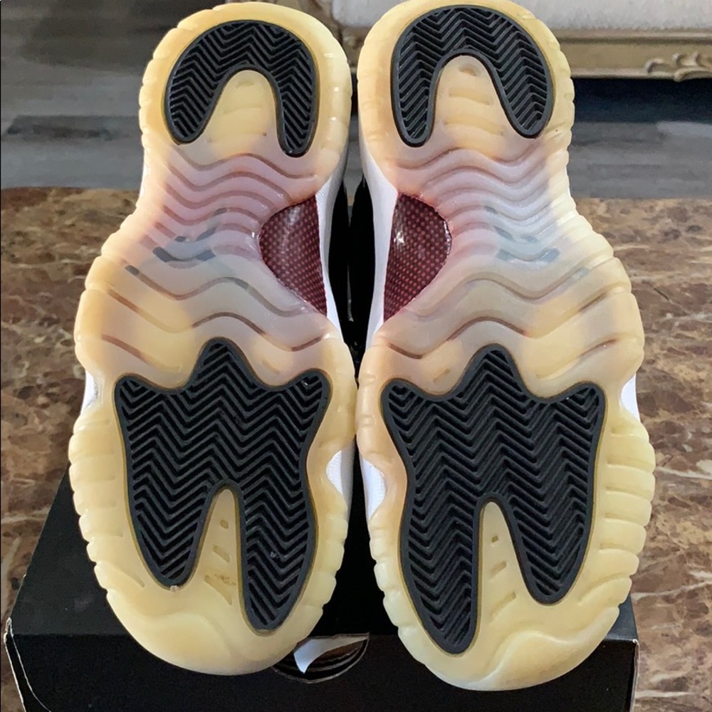 Air Jordan 11 Retro BG 7Y can fit WMNS 8.5